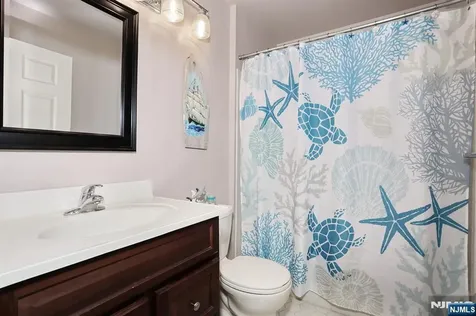 1093 Ash Drive Mahwah NJ 07430