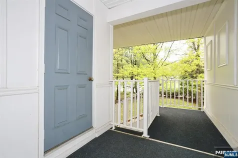 1093 Ash Drive Mahwah NJ 07430