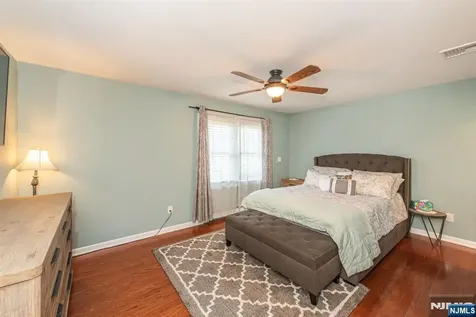 21 Carrol Street Fairfield NJ 07004