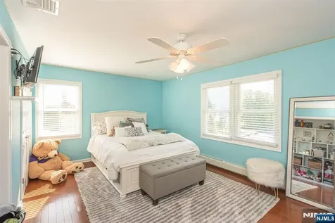 21 Carrol Street Fairfield NJ 07004