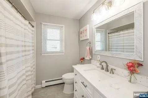 21 Carrol Street Fairfield NJ 07004