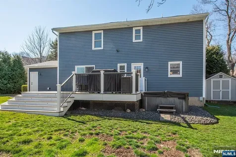 21 Carrol Street Fairfield NJ 07004