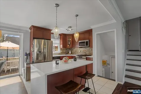 11 Westland Road Verona NJ 07044