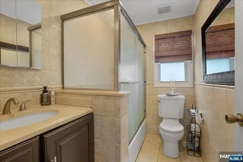 11 Westland Road Verona NJ 07044