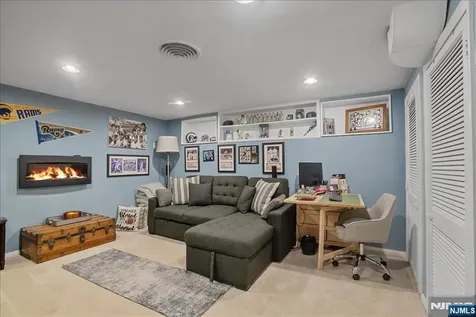 11 Westland Road Verona NJ 07044