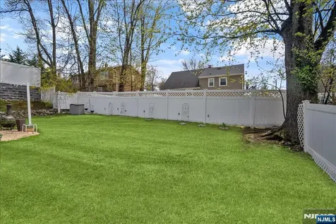 11 Westland Road Verona NJ 07044