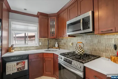 11 Westland Road Verona NJ 07044