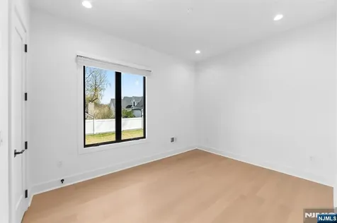 163 Delmar Avenue Glen Rock NJ 07452