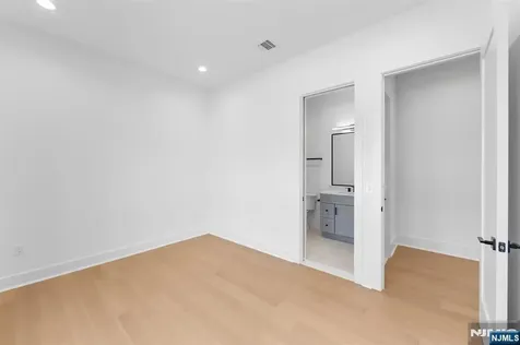 163 Delmar Avenue Glen Rock NJ 07452