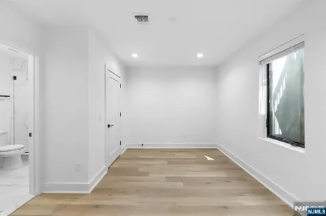 163 Delmar Avenue Glen Rock NJ 07452