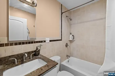 35 E Ridgewood Avenue Paramus NJ 07652
