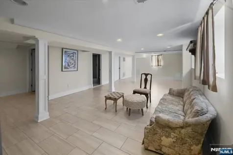 35 E Ridgewood Avenue Paramus NJ 07652