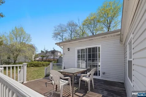 35 E Ridgewood Avenue Paramus NJ 07652