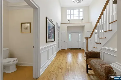 22 Meadow Lake Drive Mahwah NJ 07430