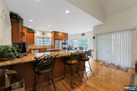 22 Meadow Lake Drive Mahwah NJ 07430
