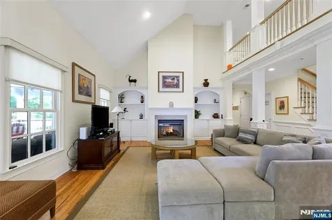 22 Meadow Lake Drive Mahwah NJ 07430