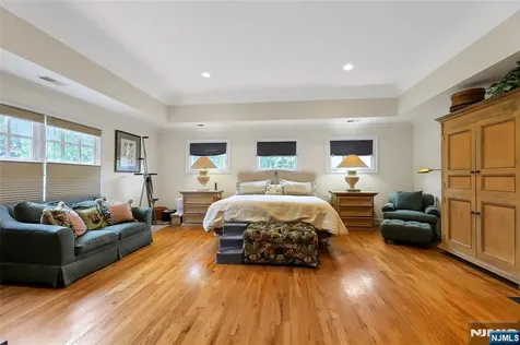 22 Meadow Lake Drive Mahwah NJ 07430