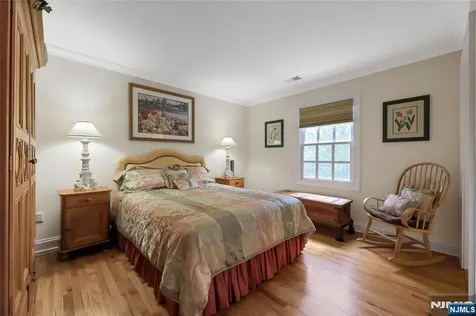 22 Meadow Lake Drive Mahwah NJ 07430