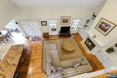 22 Meadow Lake Drive Mahwah NJ 07430
