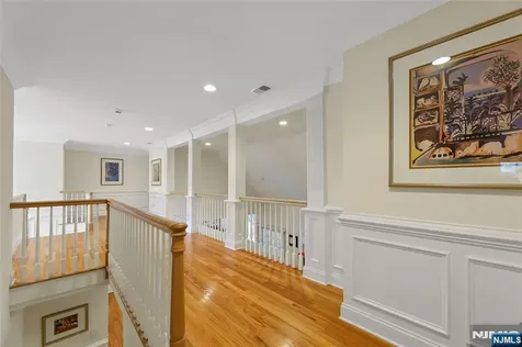 22 Meadow Lake Drive Mahwah NJ 07430