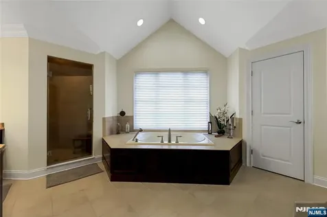 22 Meadow Lake Drive Mahwah NJ 07430