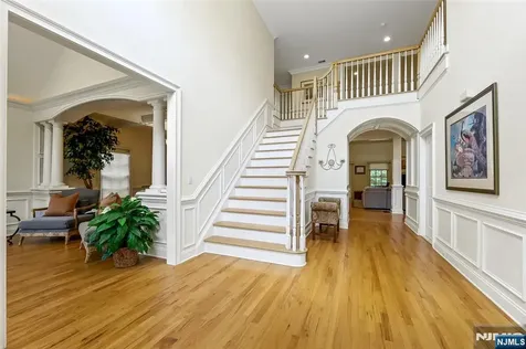 22 Meadow Lake Drive Mahwah NJ 07430