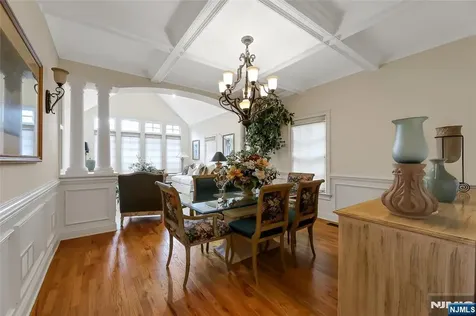 22 Meadow Lake Drive Mahwah NJ 07430
