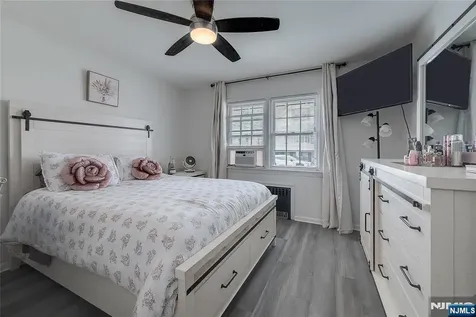 20 S Corabelle Avenue Lodi NJ 07644