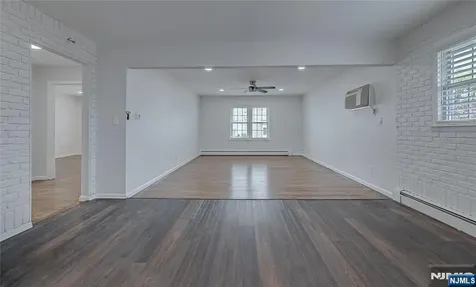20 S Corabelle Avenue Lodi NJ 07644