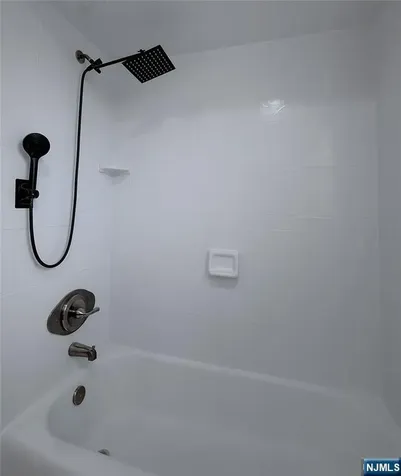 20 S Corabelle Avenue Lodi NJ 07644