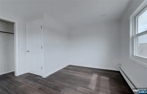 20 S Corabelle Avenue Lodi NJ 07644