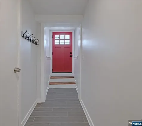 20 S Corabelle Avenue Lodi NJ 07644