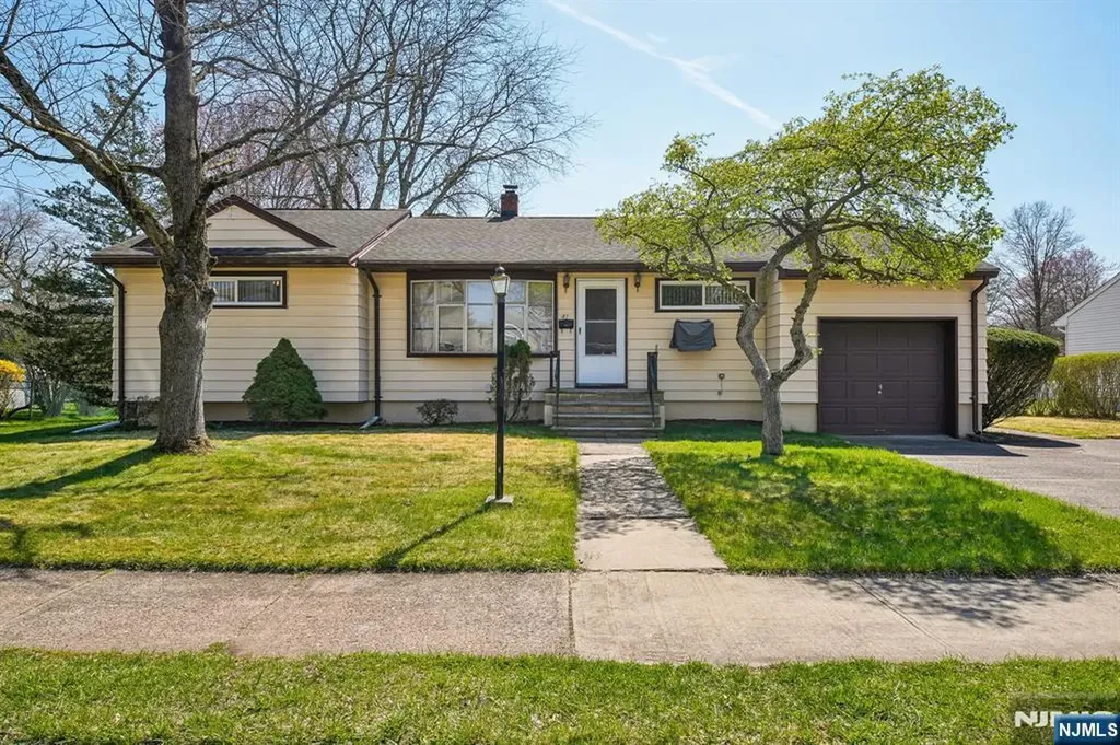 31 Michael Drive Wayne NJ 07470