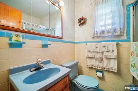 31 Michael Drive Wayne NJ 07470