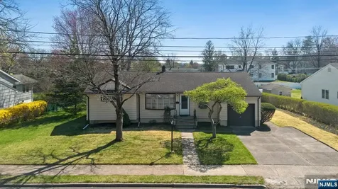 31 Michael Drive Wayne NJ 07470