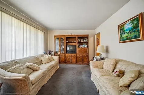 31 Michael Drive Wayne NJ 07470