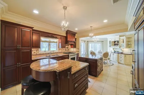 74 Sherwood Road Norwood NJ 07648