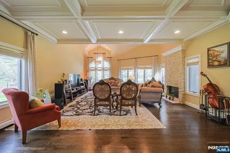 74 Sherwood Road Norwood NJ 07648