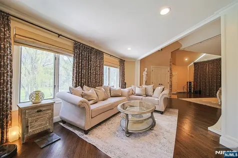 74 Sherwood Road Norwood NJ 07648