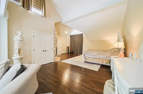 74 Sherwood Road Norwood NJ 07648