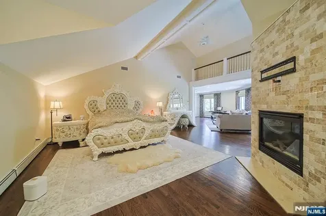 74 Sherwood Road Norwood NJ 07648