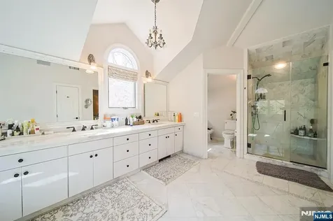 74 Sherwood Road Norwood NJ 07648