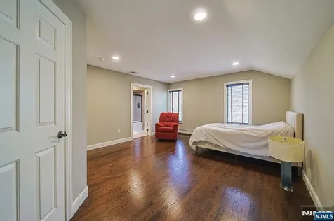 74 Sherwood Road Norwood NJ 07648