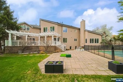 74 Sherwood Road Norwood NJ 07648