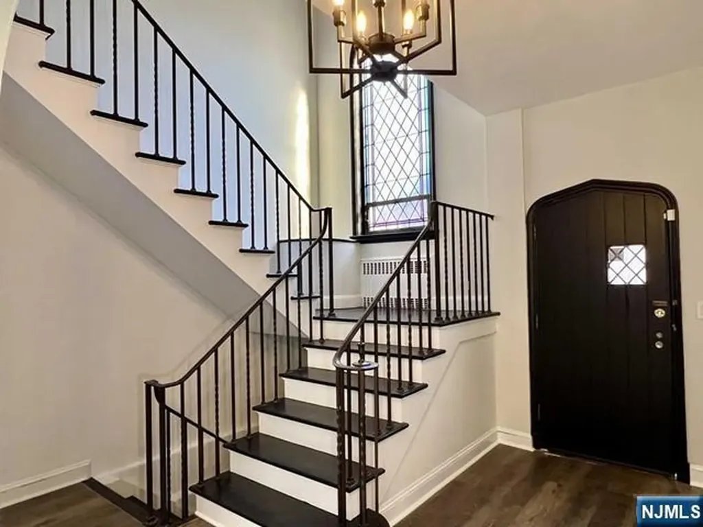 695 Palisade Avenue Cliffside Park NJ 07010