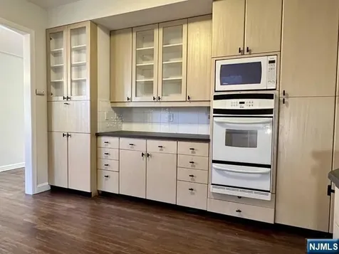 695 Palisade Avenue Cliffside Park NJ 07010
