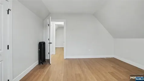 158 15th Street East Orange NJ 07017