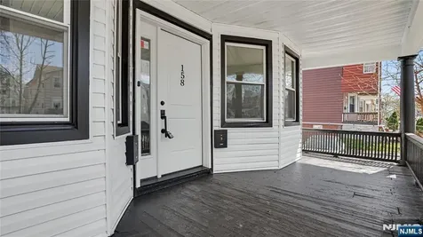 158 15th Street East Orange NJ 07017