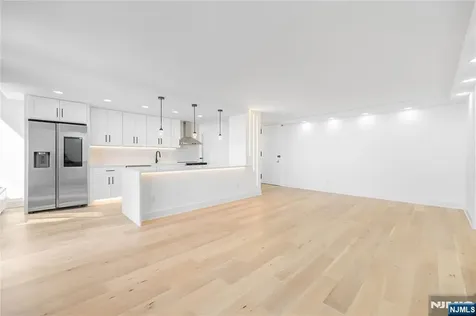 200 Winston Cliffside Park NJ 07010