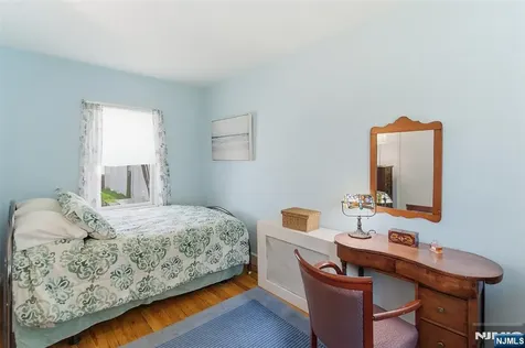 64 Davis Avenue Hackensack NJ 07601